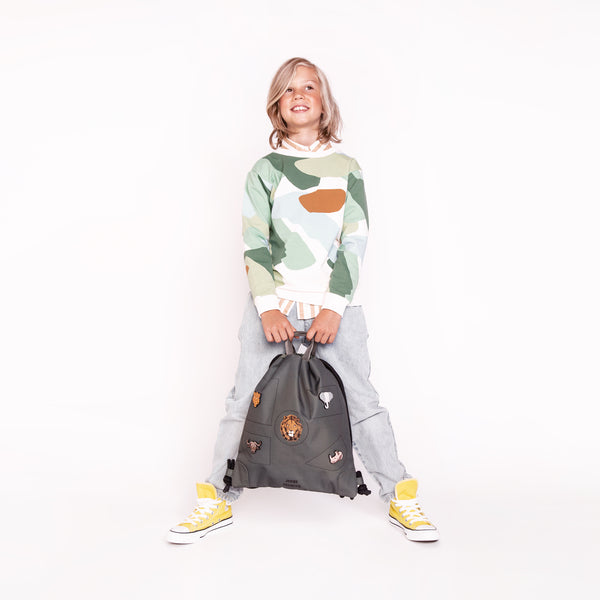 Check out the multifunctional Jeune Premier Big Five City Bag that can be used as a swimming bag, sports bag or fashion accessory, for any age and any occasion!