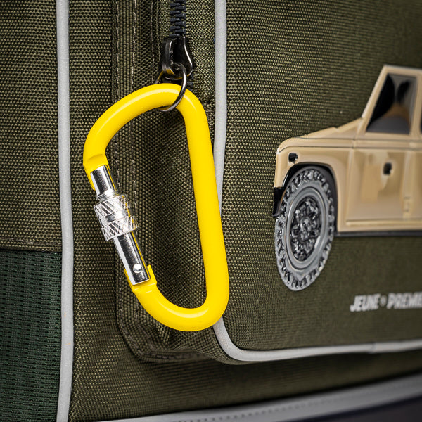 Ergomaxx Camp Life. Ergonomic, trendy backpack for children from 6 years. Looking for a bag with beauty and brains? The load-bearing system transfers 50% of the weight to the hips.