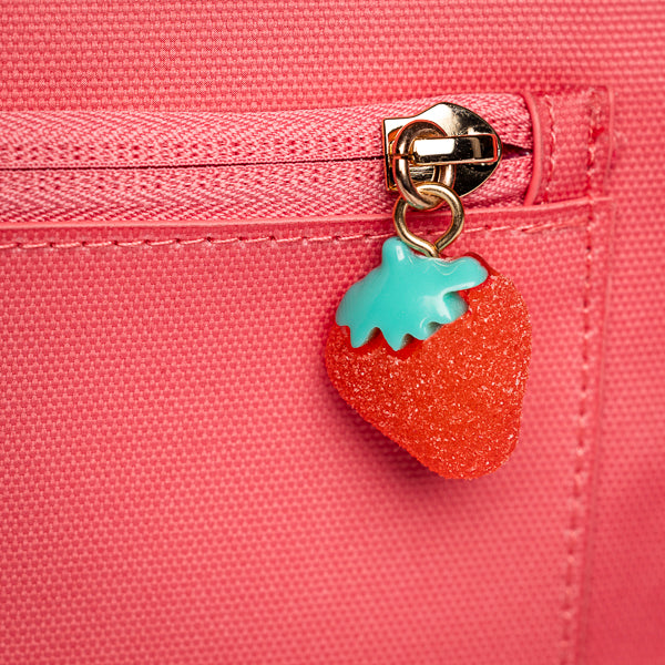 Trendy backpack for children from 6 years. The New Bobbie Candy is a rework of the classic Bobbie model.