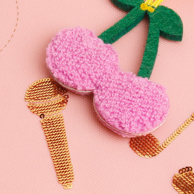 The It Bag Midi schoolbag is a true back-to-school essential. The light pink Lady Gadget Pink design is a bestseller for girls from the first year of primary school.