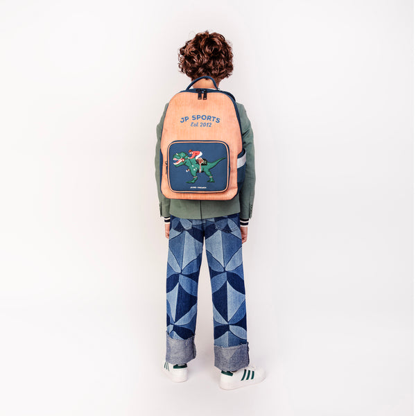 Trendy backpack for children from 6 years. The Jeune Premier New Bobbie Polo Dino is a rework of the classic Bobbie model.